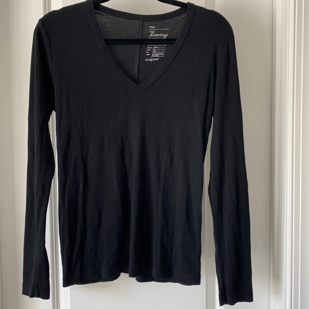 GAP The Lowery Super Soft V-Neck Tee
